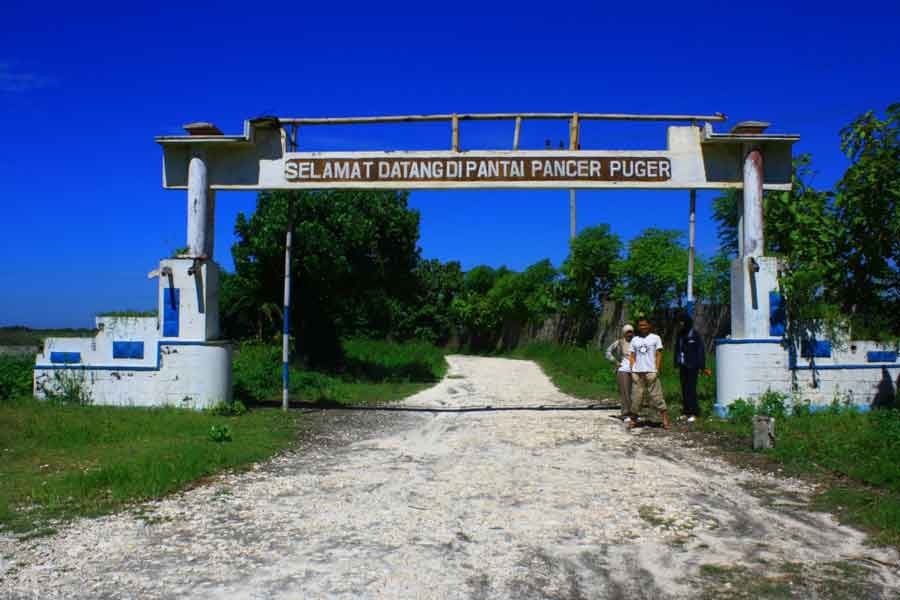 Gerbang Pantai Pancer